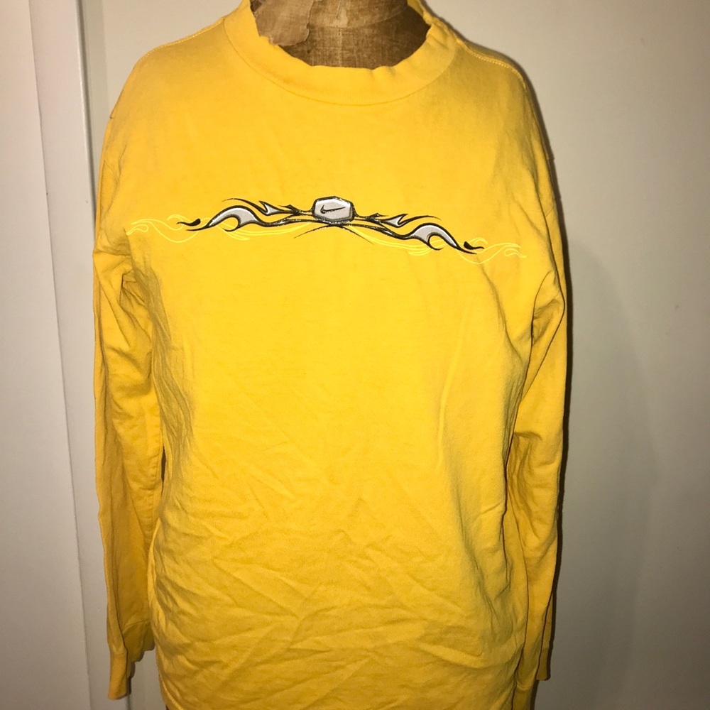 Nike long sleeve tee